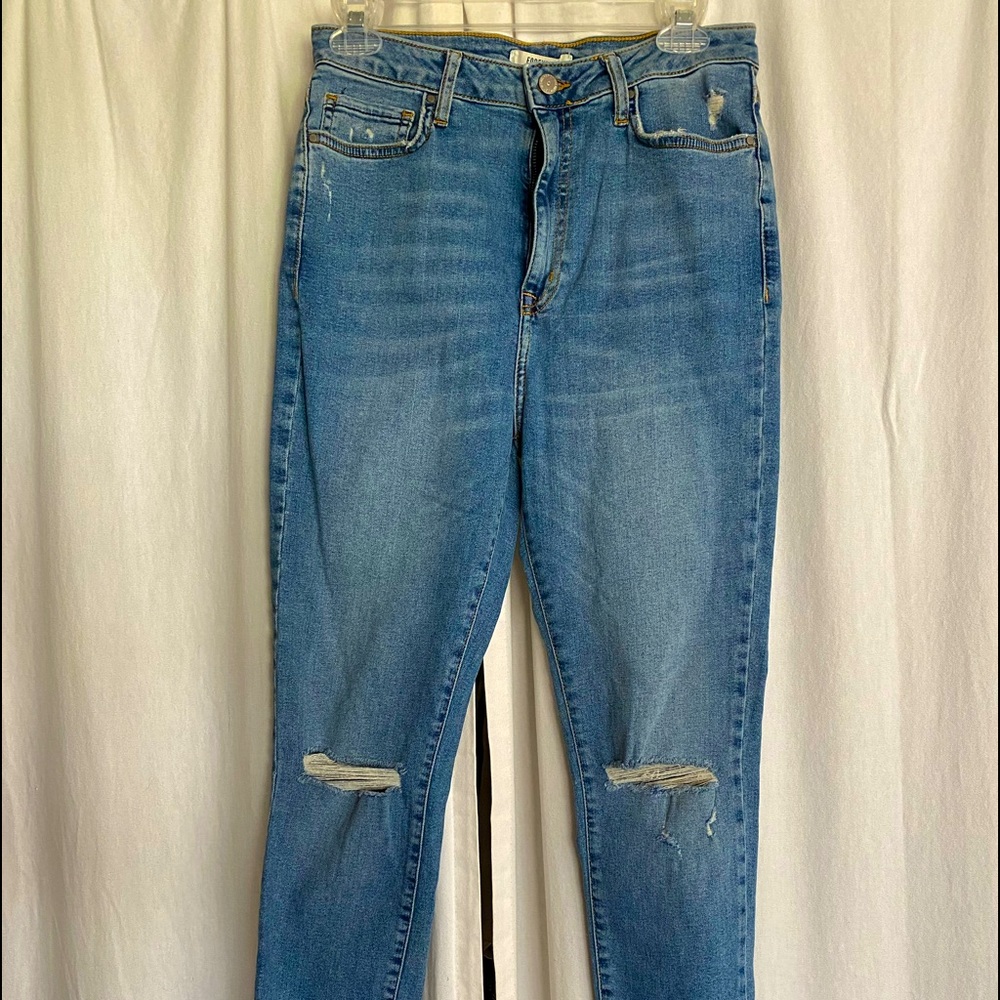 F21 Distressed Light Denim Jeans